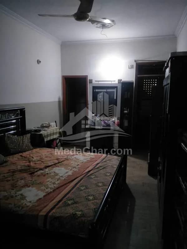 HOUSE FOR SALE BLOCK 16