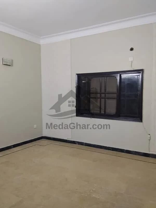 700 Square Feet Flat In Gulzar-E-Hijri For Sale At Good Location